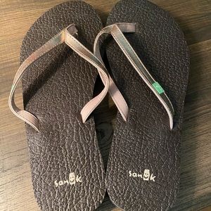 Sanuk flip flops